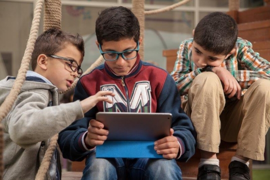 Middle Eastern Boys in Technology