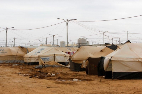 refugees tents