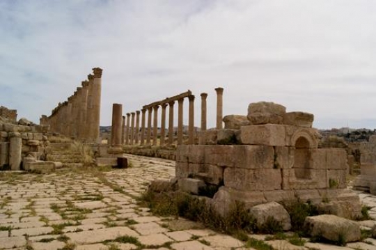 long colonnaded street in anti