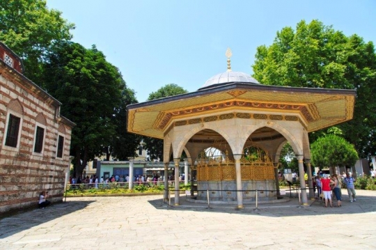 a vast yard on a mosque