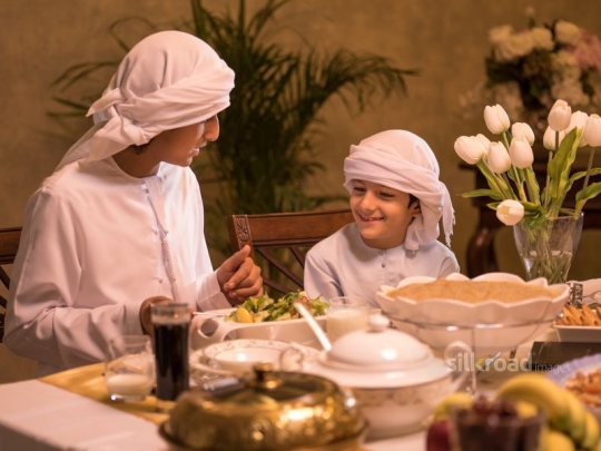 Brothers having iftar|-