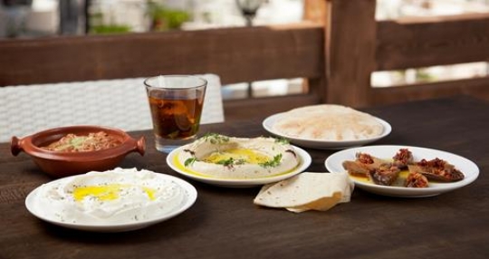 breakfast table