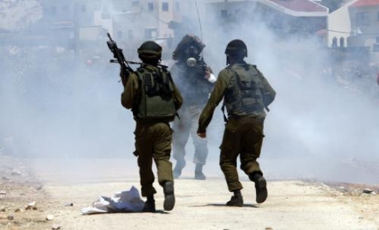 israeli soldiers during clashes with palsestinians 